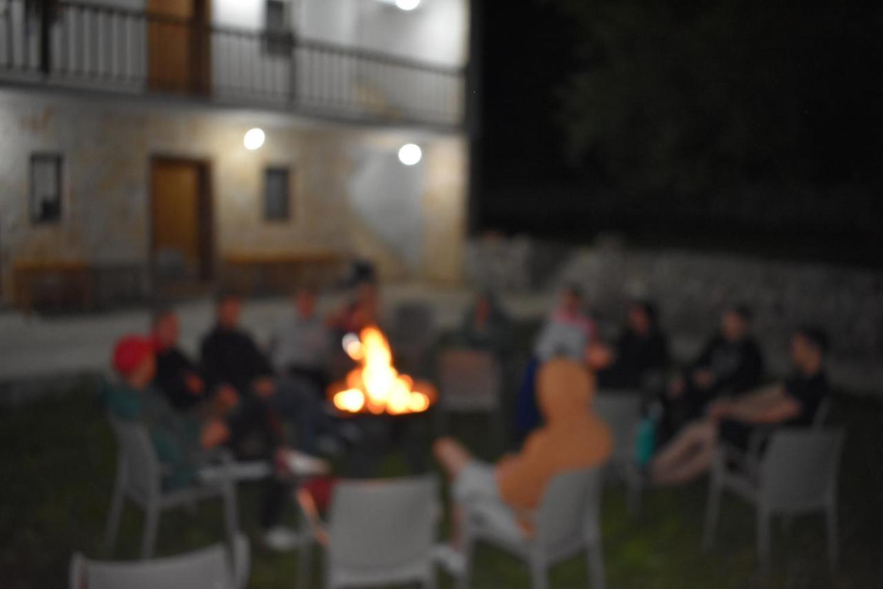 Bujtina Zici Ξενοδοχείο Theth Εξωτερικό φωτογραφία